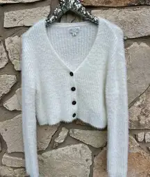 Jun & Ivy Cropped Fluffy White Cardigan Size L