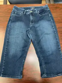 Size 10 Dark Wash Denim Capris