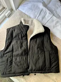 Thread and supply reversible vest