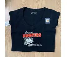 B14-11 New Womens Hooters Vintage Crop Top from Merritt Island 🏝️ Florida Small
