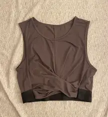 activewear crop top