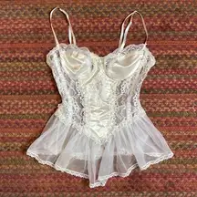 80s VINTAGE WHITE LACE BRIDAL LINGERIE TOP