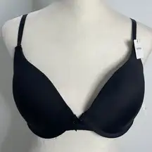 NWT IZOD T-shirt underwire padded bra.  Size 36C. Adjustable length straps.