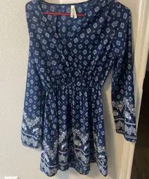 Blue and white print long blouse