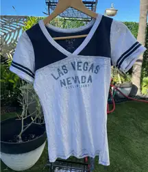 Size Large Y2K Style Las Vegas "Feeling Lucky" V-Neck Shirt