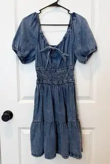 Gap Womens Milkmaid Smocked Denim Dress Size Medium Coquette Front Tie Classic
