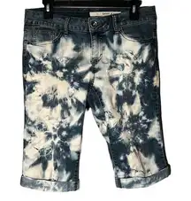 DKNY JEANS bleached Bermuda stretch jean shorts