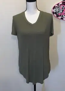 The Hanger army green stretchy v-neck short sleeve shirt