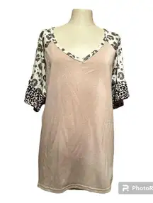 Misslook women’s 3x V-neck tan blouse with Camo and leopard print sleeves