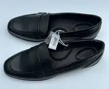 Old Navy  Women's Low Heel Preppy Style Black Modern Penny Loafer Sz 8