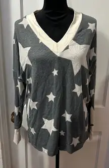 White Birch Grey and White Star Patterned Sweater in S