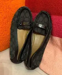 Coach stunning  loafers size US 6B