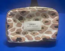 Marc Jacobs  DAISY makeup Bag