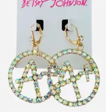 🤍✨BETSEY JOHNSON A Plus White Rhinestone Crystal Drop Earrings