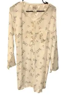 Amanda Stewart Intimates Night Gown  Cotton/poly LONG Sleeves‎ white floral