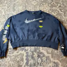 Nike Women's Navy Graphic Crewneck Sweater