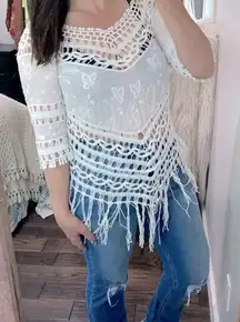 Monoreno white bogo fringe top size small