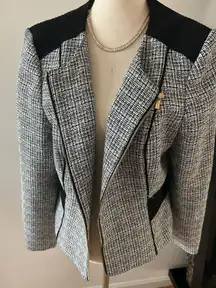Calvin Klein black and white blazer zip up long sleeve size 14