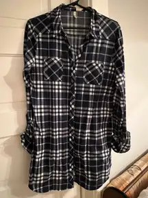 Boutique Blue and White Plaid Tunic Top