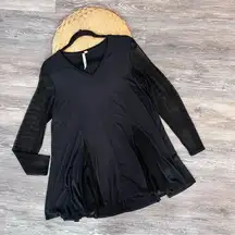 Comfy USA black mesh panel tunic blouse