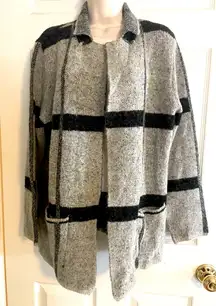 Joseph A. Gray‎ and Black Cardigan Size Medium