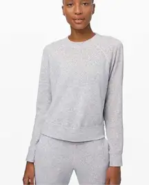 Lululemon Every Moment Velour Crew
Heathered Core Ultra Light Grey Pullover