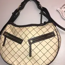 Dooney & Bourke Logo Half moon Minimalist Gorgeous Bag