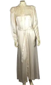 Vintage Victoria’s Secret gold label lace Victorian Edwardian robe size small