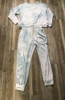 Tye-Die Lounge set size large, light blue and white