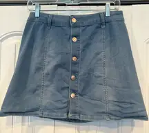 Celebrity Pink Light Wash Button‎ Front Denim Skirt Size 7/28