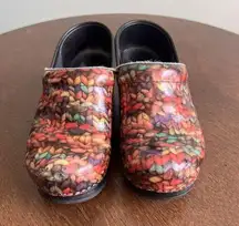 Dansko  37 Professional Clogs Shoes Cute Chunky Knit Yarn Pattern Nursing 6.5