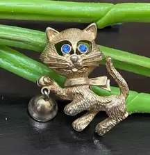 Vintage 70’s AVON Frisky Kitty Cat with Bell Blue Eyes Brooch