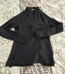 Peter Millar Women’s Black Quarter Zip Athletic Golf Top