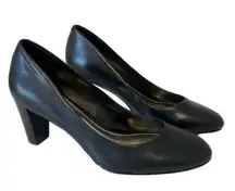 NWOT Lauren  black heels/ pumps sz 7.5