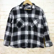 H&M Divided Womens Sz XS Plaid Flannel Oversized Shirt Chest Pockets Black White