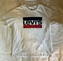 Levi’s Shirt Logo Tee