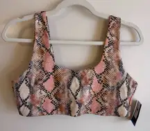 NWT GapFit StudioBra Sports Bra Multi Snake Print Size L