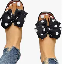 Womens Black and White Bow Accent Slide sz 8