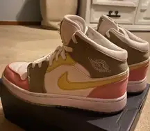 Nike Air Jordan 1 Mid