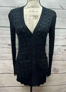 Adrienne Vittadini medium black heavier cardigan with gold triangle/oval beads -