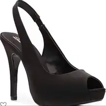 Lulu Townsend Night-out Satin Platform Pump B29