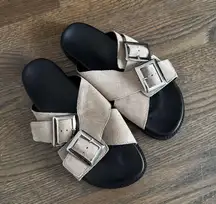 Double silver buckle tan leather suede chunky comfy sandal slides size 8 / EU 38