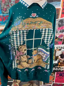 Vintage 1980s-90s Forest Green Teddy Bear + Kitty Cat Cottagecore Graphic Collared Sweatshirt 
