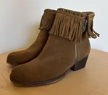 Bare Traps Womens Brown Suede Ankle Boots‎ Booties Fringe. Size 6.5M Wendell