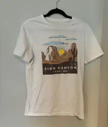 Women’s Graphic Tee