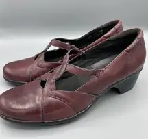 Clarks  Slip On Burgundy Leather Heels Shoes 8.5 M