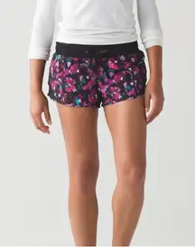 Lululemon Hotty Hot Shorts Mini Midnight Bloom Black Deep Fuschia Black Size 4