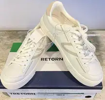 Tretorn White and Gray Leather Women's Hopper Casual Sneakers. Size 7.5