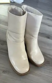 Heeled boots