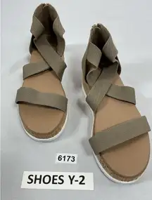 Womans Torrid Wedge Platform Sandals 11W Tan Open Toe Strappy Back Zip